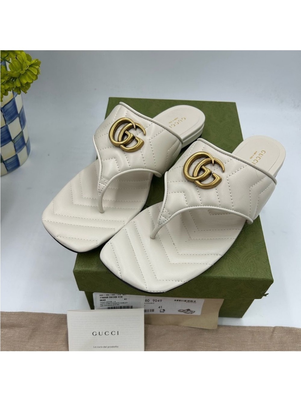 Women’s Gucci GG Marmont, quilted leather flat sandals size 41/10.5 US